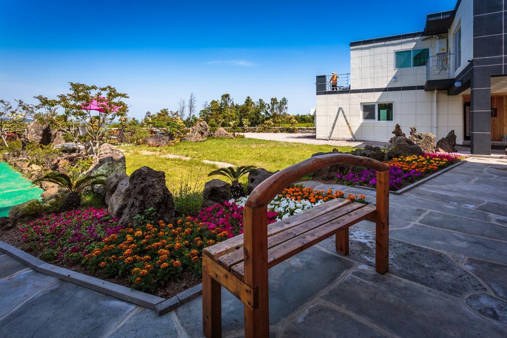 Gloryhill Pension Seogwipo Exterior foto